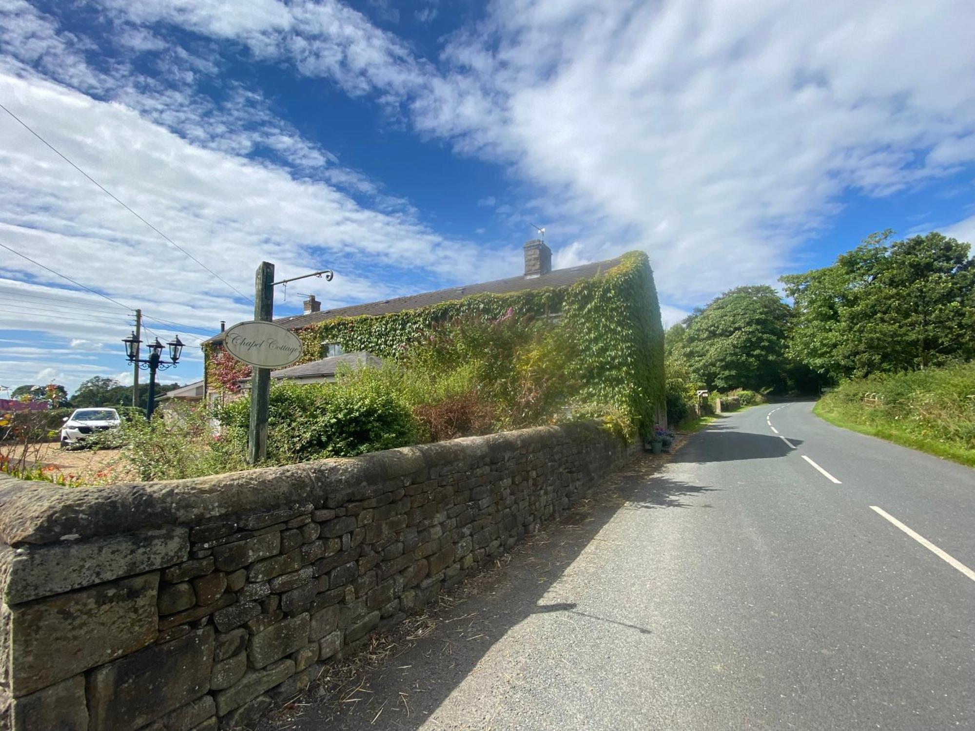 Chapel Cottage Clitheroe Road Waddington  Eksteriør billede
