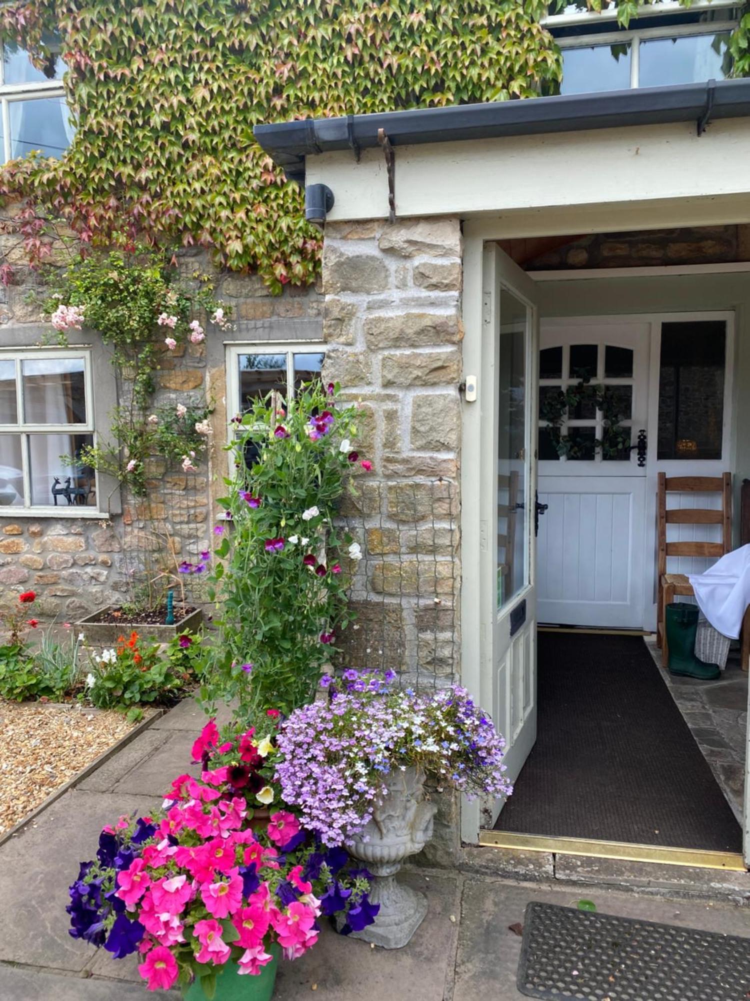 Chapel Cottage Clitheroe Road Waddington  Eksteriør billede